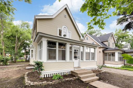 1221 E 28th Street, Minneapolis, MN 55407