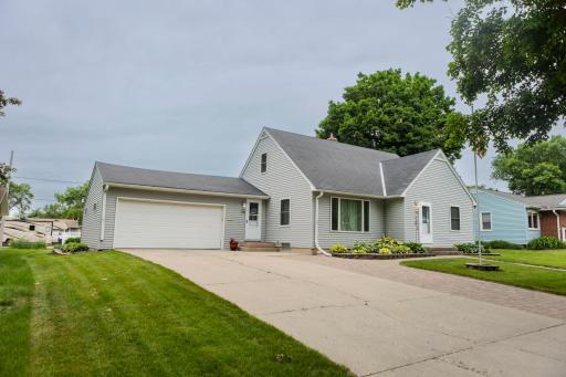 114 S California Avenue, Morris, MN 56267