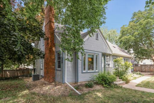 1624 Edgerton Street, Saint Paul, MN 55130