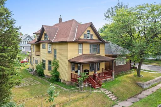 946 Minnehaha Avenue E, Saint Paul, MN 55106