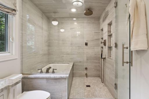 The bath luxury you didn't know you NEEDED; a wet room, including a steam shower.