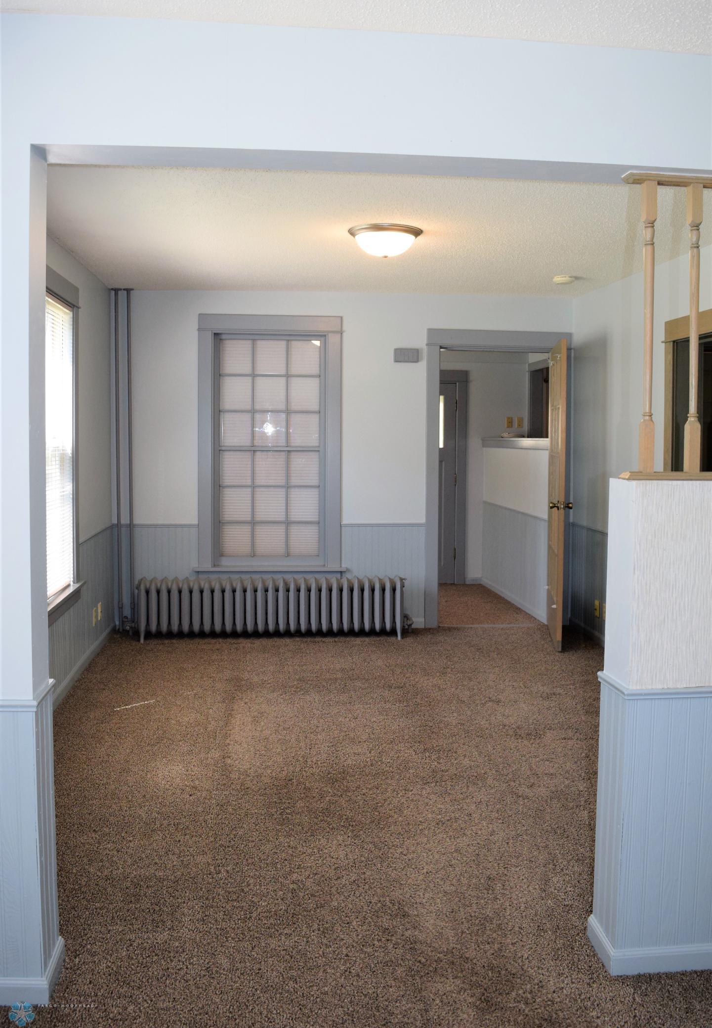 Living room 1.JPG