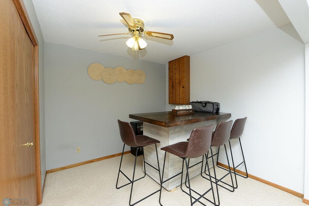 Perfect Bar Area (Bar not included)