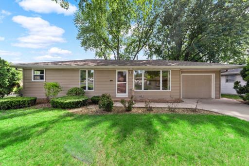 870 Pandora Drive NE, Minneapolis, MN 55432