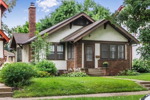1446 Goodrich Avenue, Saint Paul, MN 55105