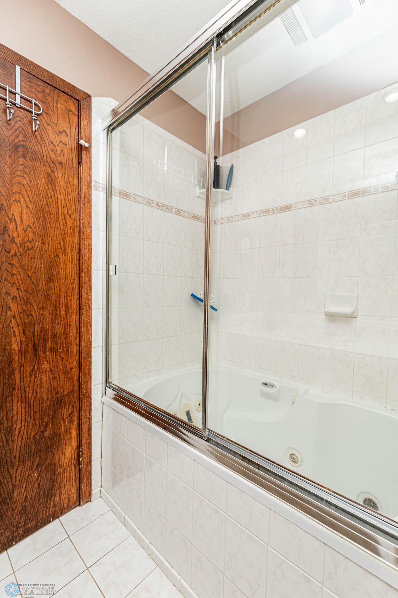 64092(13of56).jpg