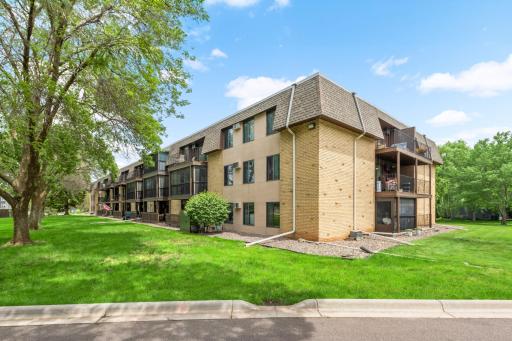 Photo for 3461 Kent Street, 1103, Roseville, MN 55126 - listing #6556966 3461 Kent Street, 1103, Roseville, MN 55126