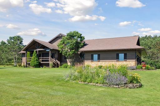 W9247 800th Avenue, River Falls, WI 54022