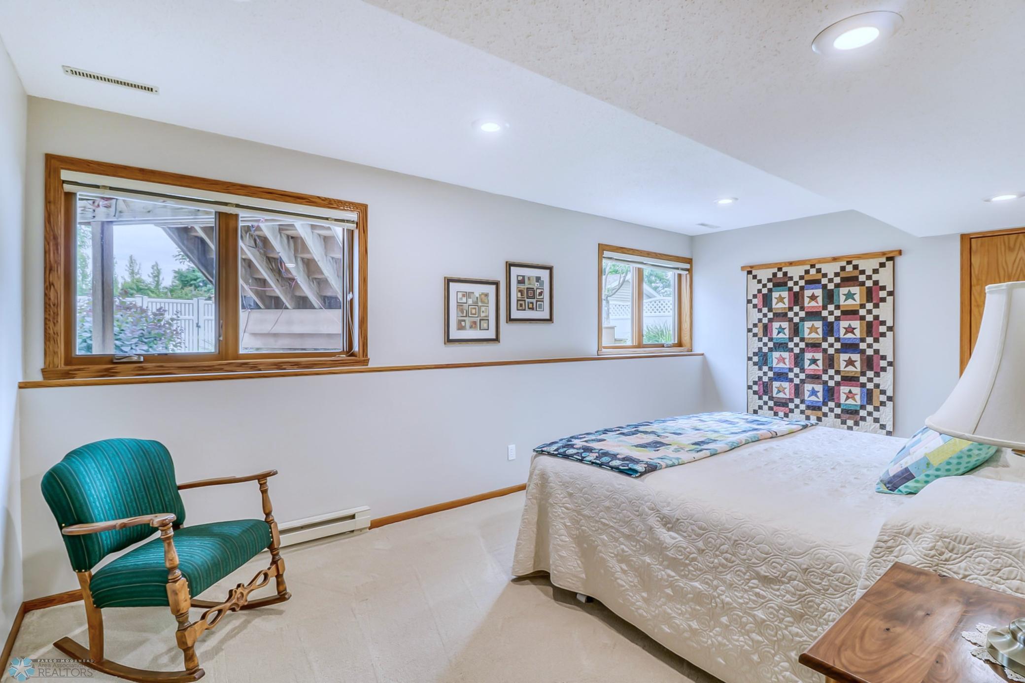 Basement Bedroom3_1.jpg