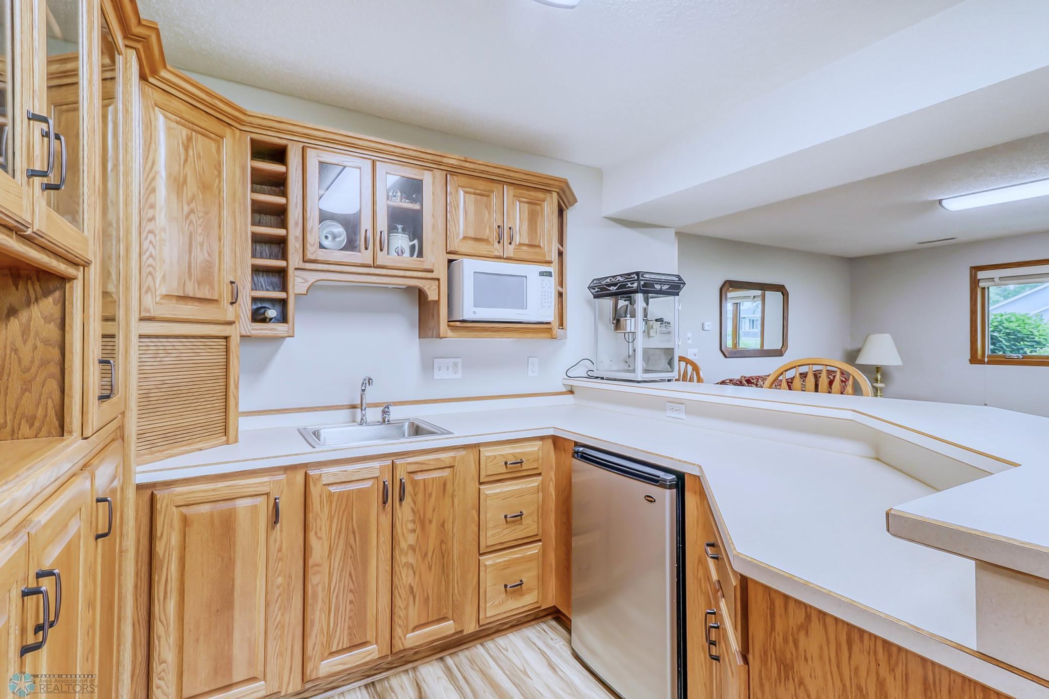 Basement Wet Bar1_3.jpg