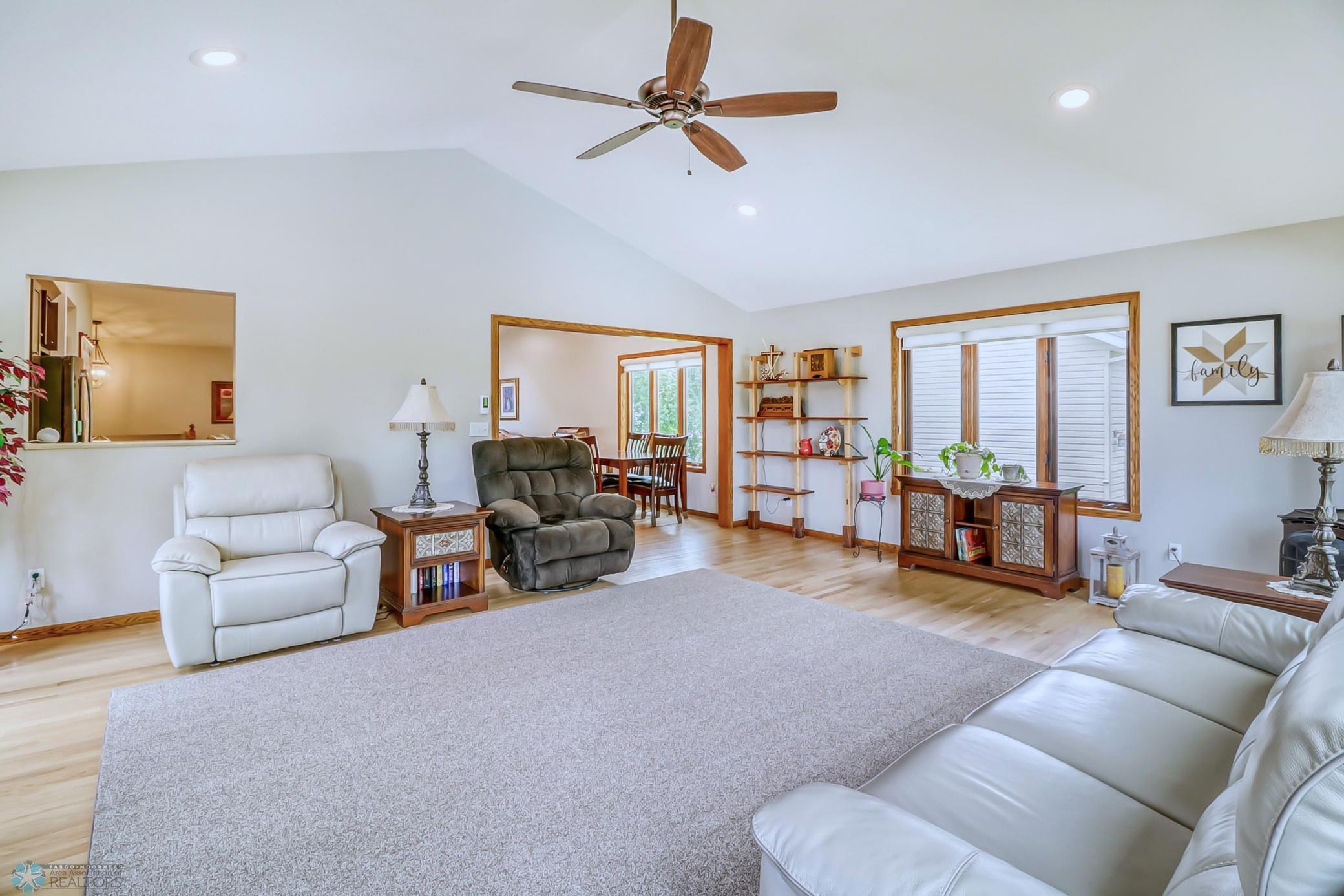 Sunroom1_5.jpg