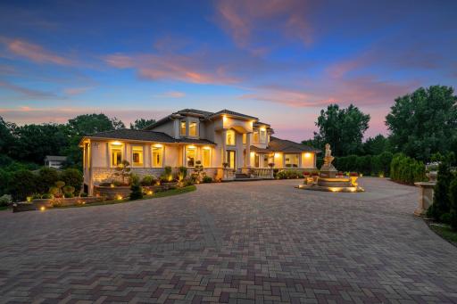33 Mallard Road, Saint Paul, MN 55127