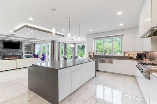 33 Mallard Road, Saint Paul, MN 55127