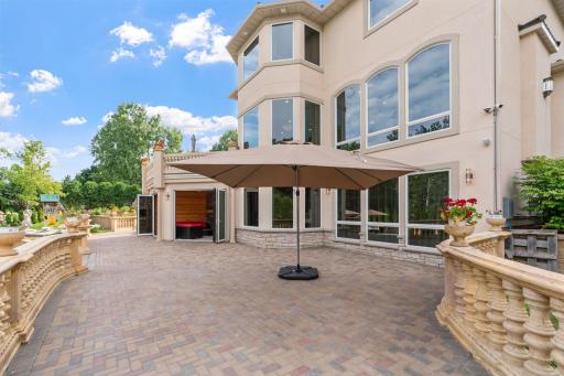 33 Mallard Road, Saint Paul, MN 55127