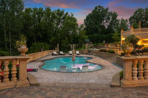 33 Mallard Road, Saint Paul, MN 55127