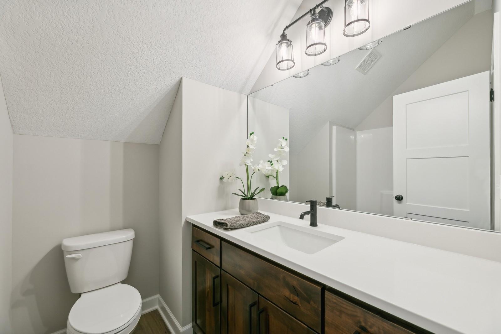 Full bath in bonus room