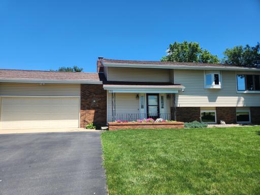 702 2nd Street NW, Hayfield, MN 55940
