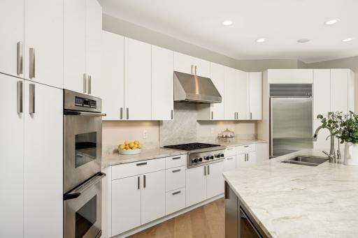 3175 Maplewood Road, Wayzata, MN 55391