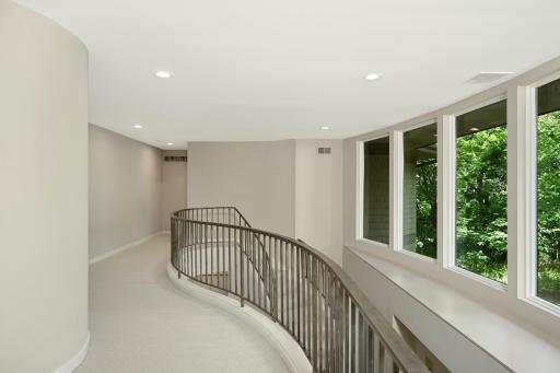 3175 Maplewood Road, Wayzata, MN 55391