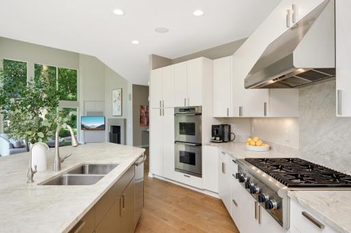 3175 Maplewood Road, Wayzata, MN 55391