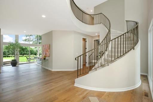 3175 Maplewood Road, Wayzata, MN 55391