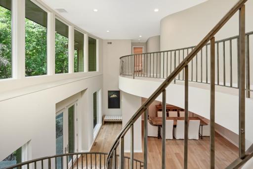 3175 Maplewood Road, Wayzata, MN 55391