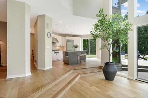 3175 Maplewood Road, Wayzata, MN 55391