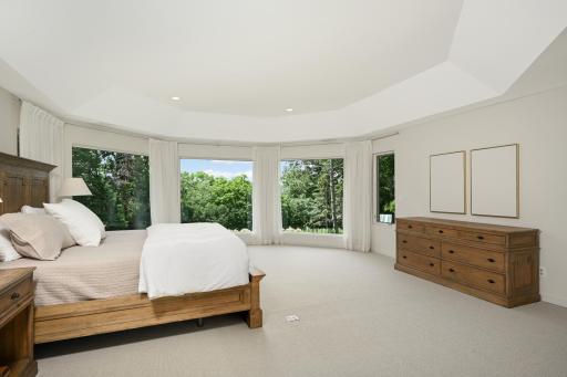 3175 Maplewood Road, Wayzata, MN 55391