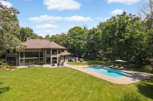 3175 Maplewood Road, Wayzata, MN 55391