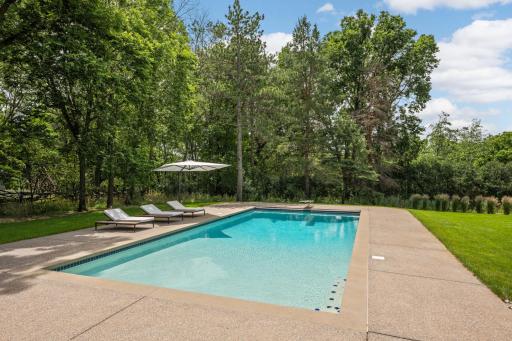 3175 Maplewood Road, Wayzata, MN 55391