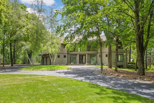 3175 Maplewood Road, Wayzata, MN 55391