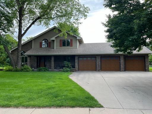 9836 Tree Farm Road, Eden Prairie, MN 55347