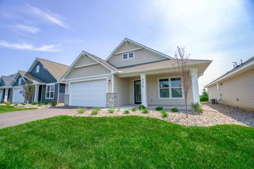 4370 Monarch Drive, Woodbury, MN 55129