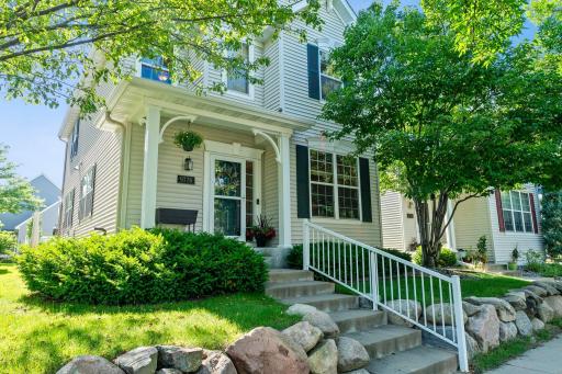 9776 Picket Drive, Eden Prairie, MN 55347