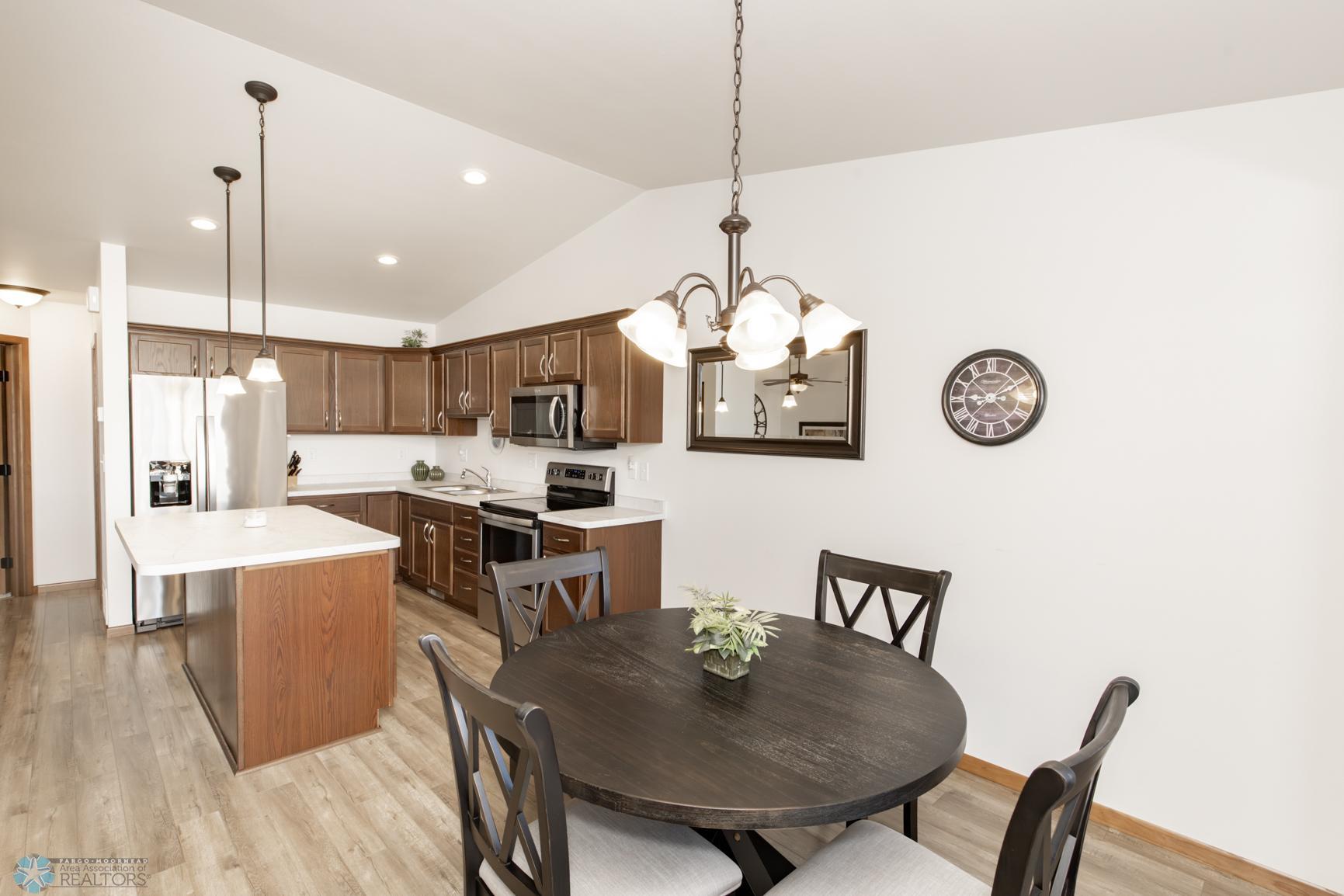 Kitchen/Dining