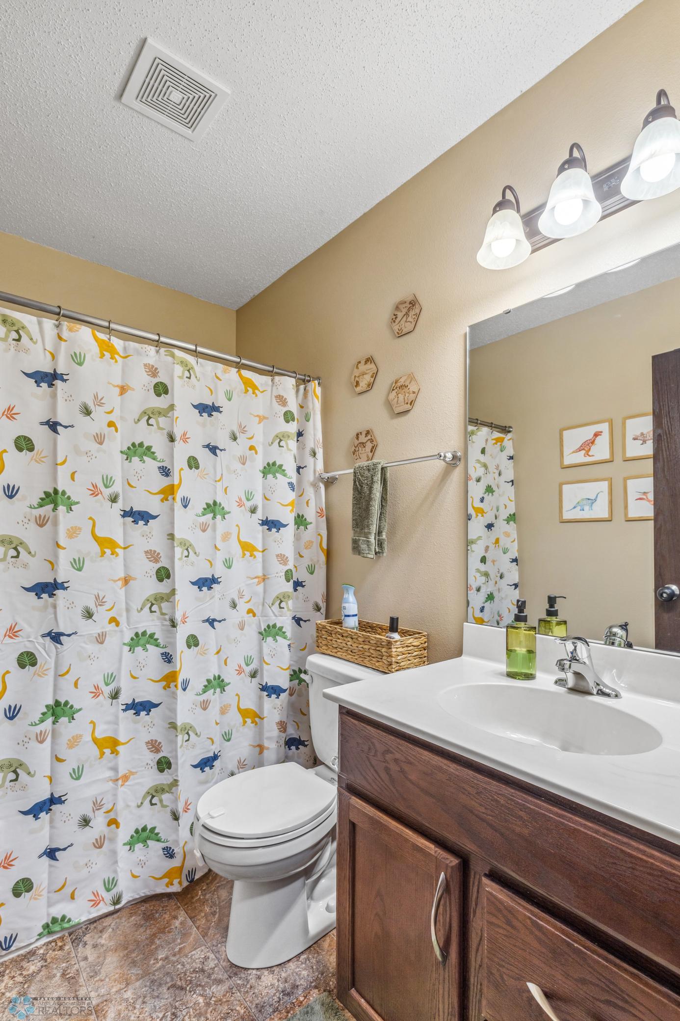 2nd Bathroom