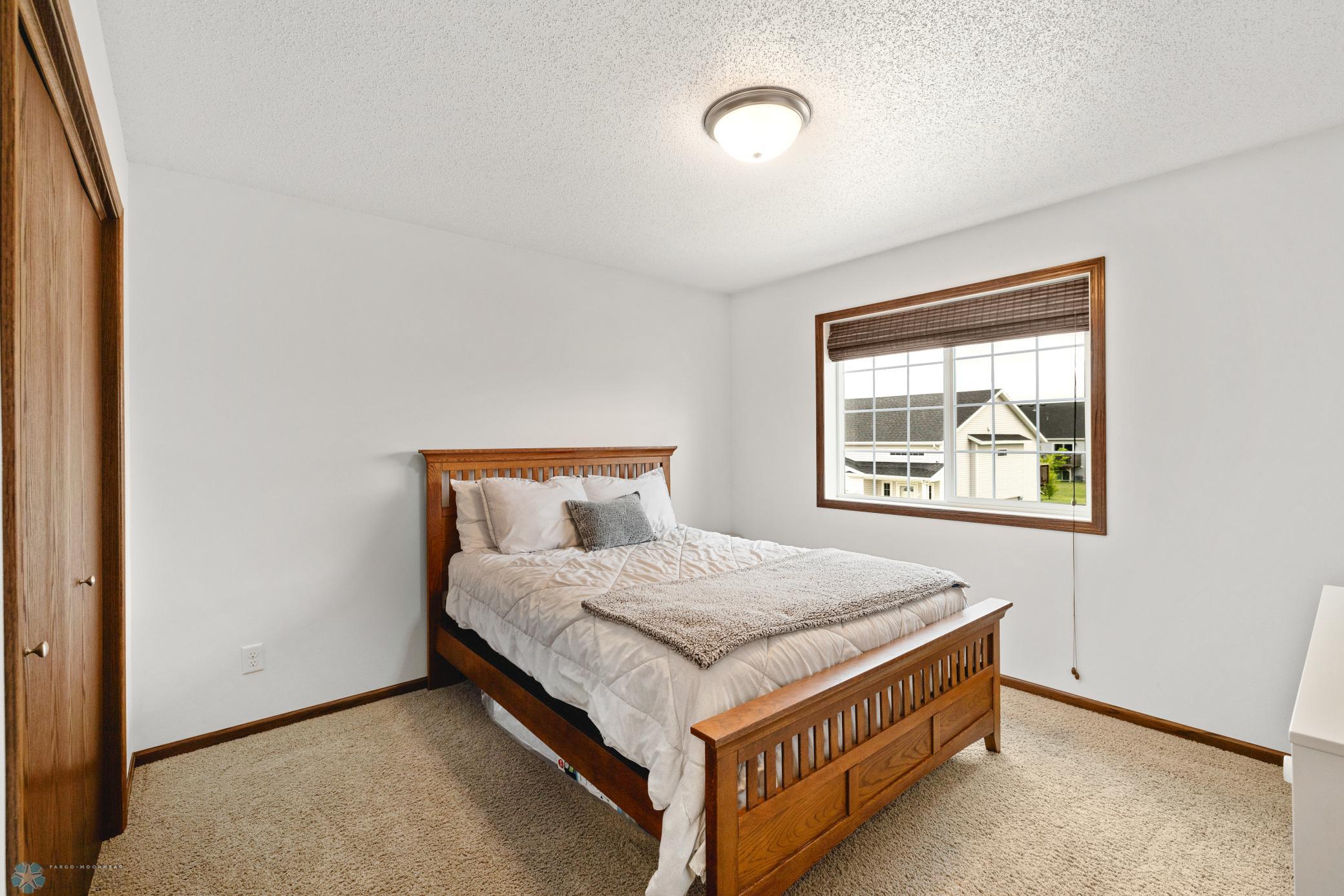 Amdak__1394 Westport Beach Way West Fargo ND_INTERIOR_0018.jpg