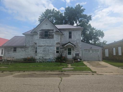 10 N 2nd Street, Ringsted, IA 50578