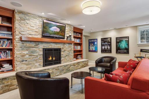 332 Mississippi River Boulevard S, Saint Paul, MN 55105