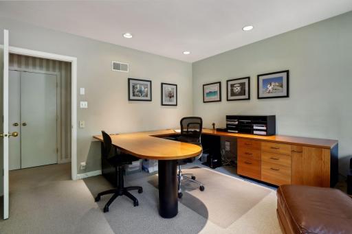 332 Mississippi River Boulevard S, Saint Paul, MN 55105