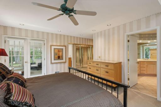 332 Mississippi River Boulevard S, Saint Paul, MN 55105