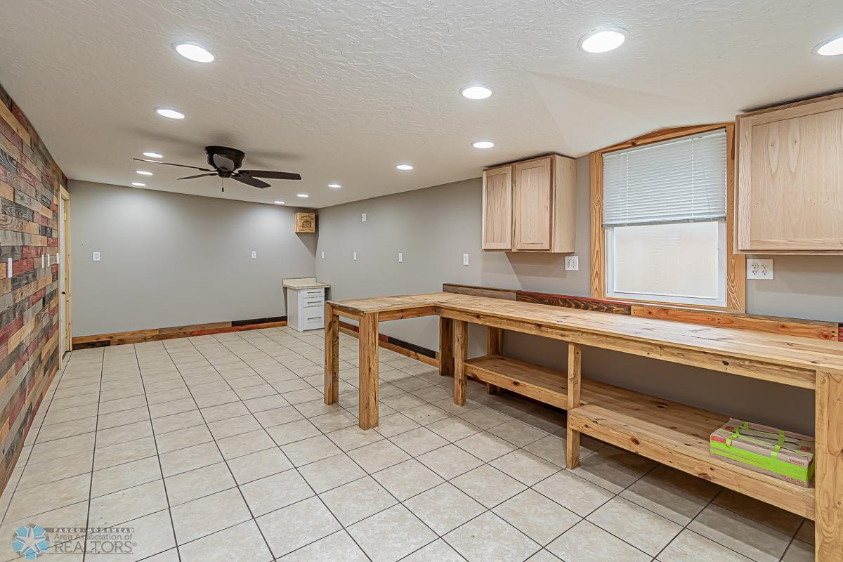 18 12th Ave S, Moorhead, MN 56560, USA-38.jpg