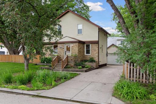 204 Main Street E, Carver, MN 55315