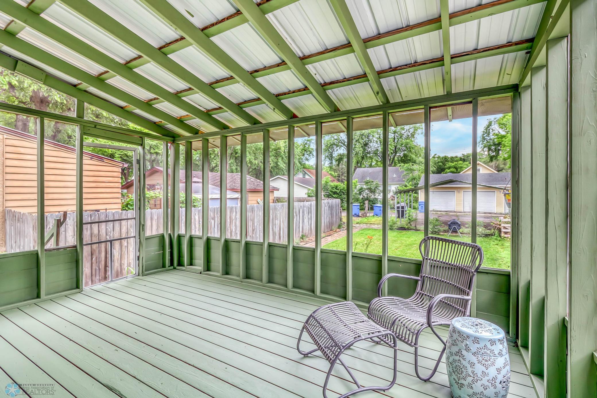 Sceened Porch1_2-3264.jpg