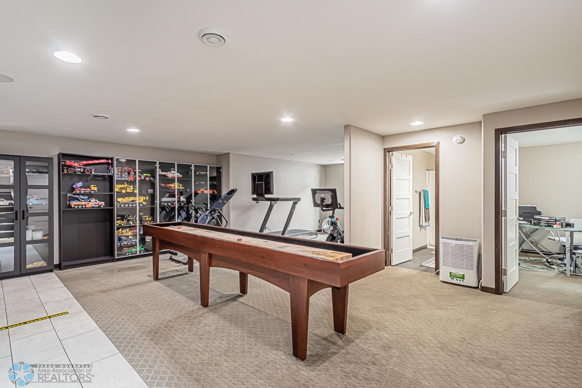 4712 5th St W West Fargo ND-41.jpg