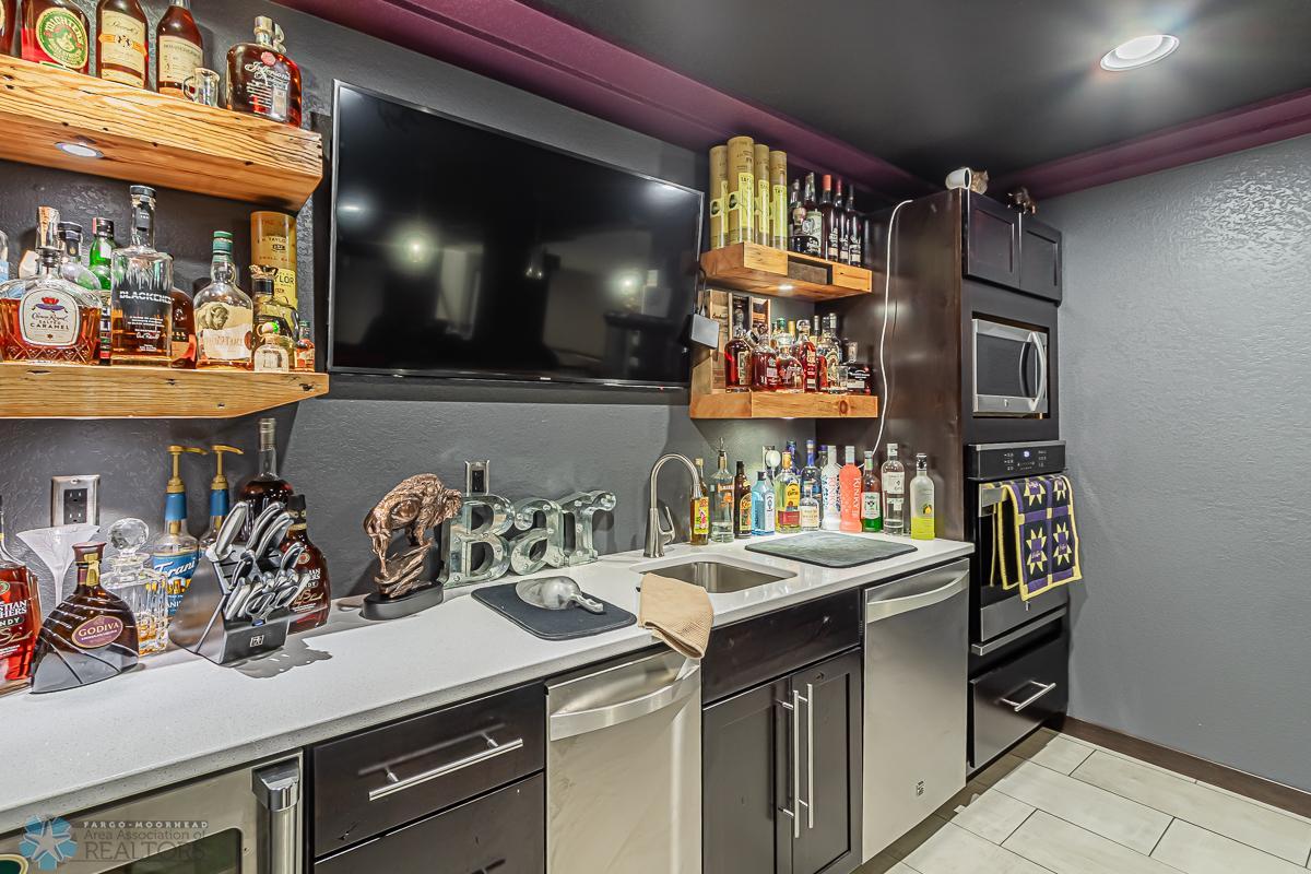4712 5th St W West Fargo ND-39.jpg