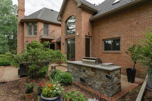 2005 Merrihills Drive SW, Rochester, MN 55902