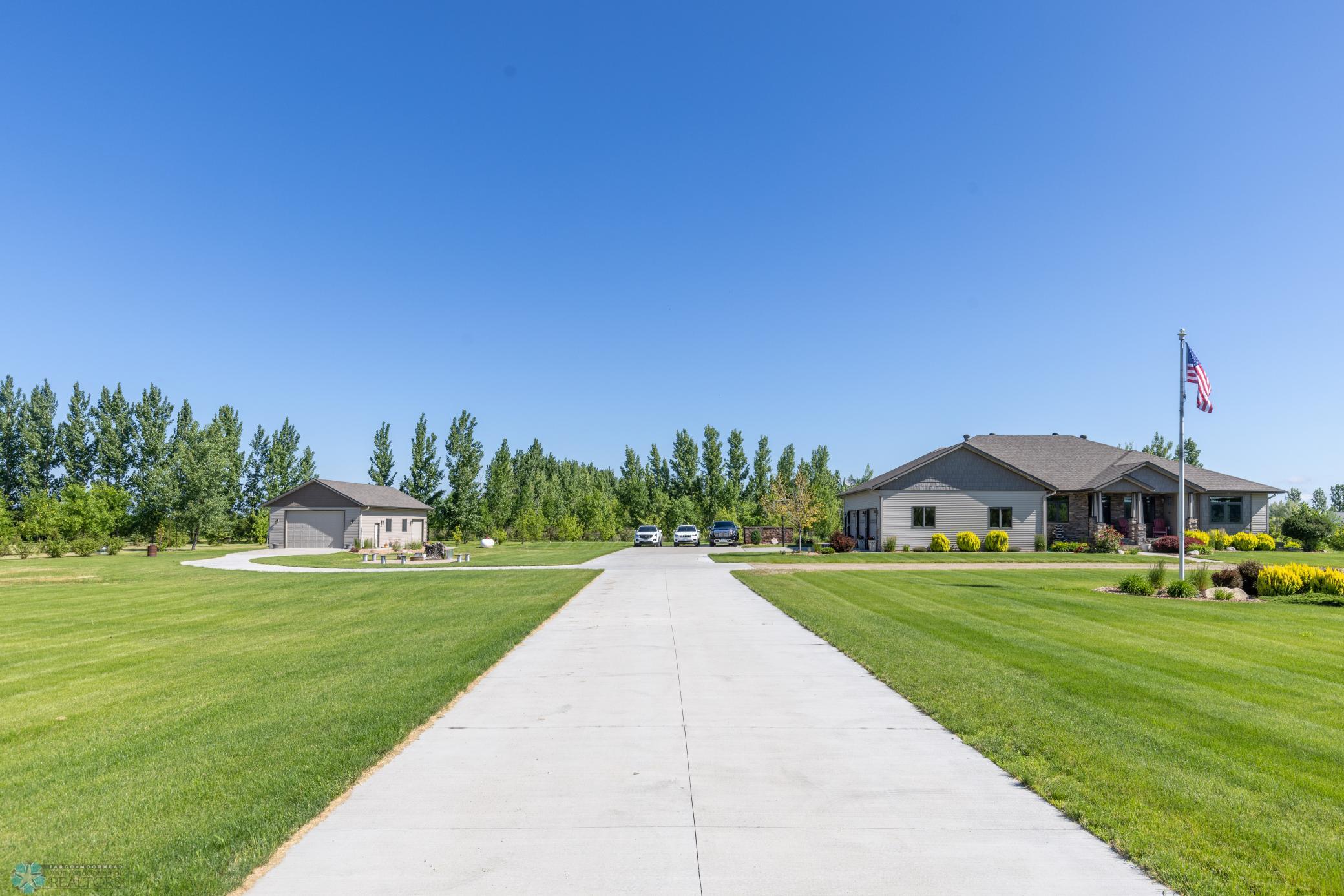3752 73rd Ave N Moorhead-10.jpg