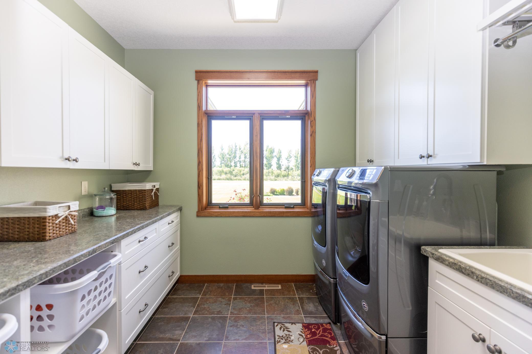 3752 73rd Ave N Moorhead-32.jpg
