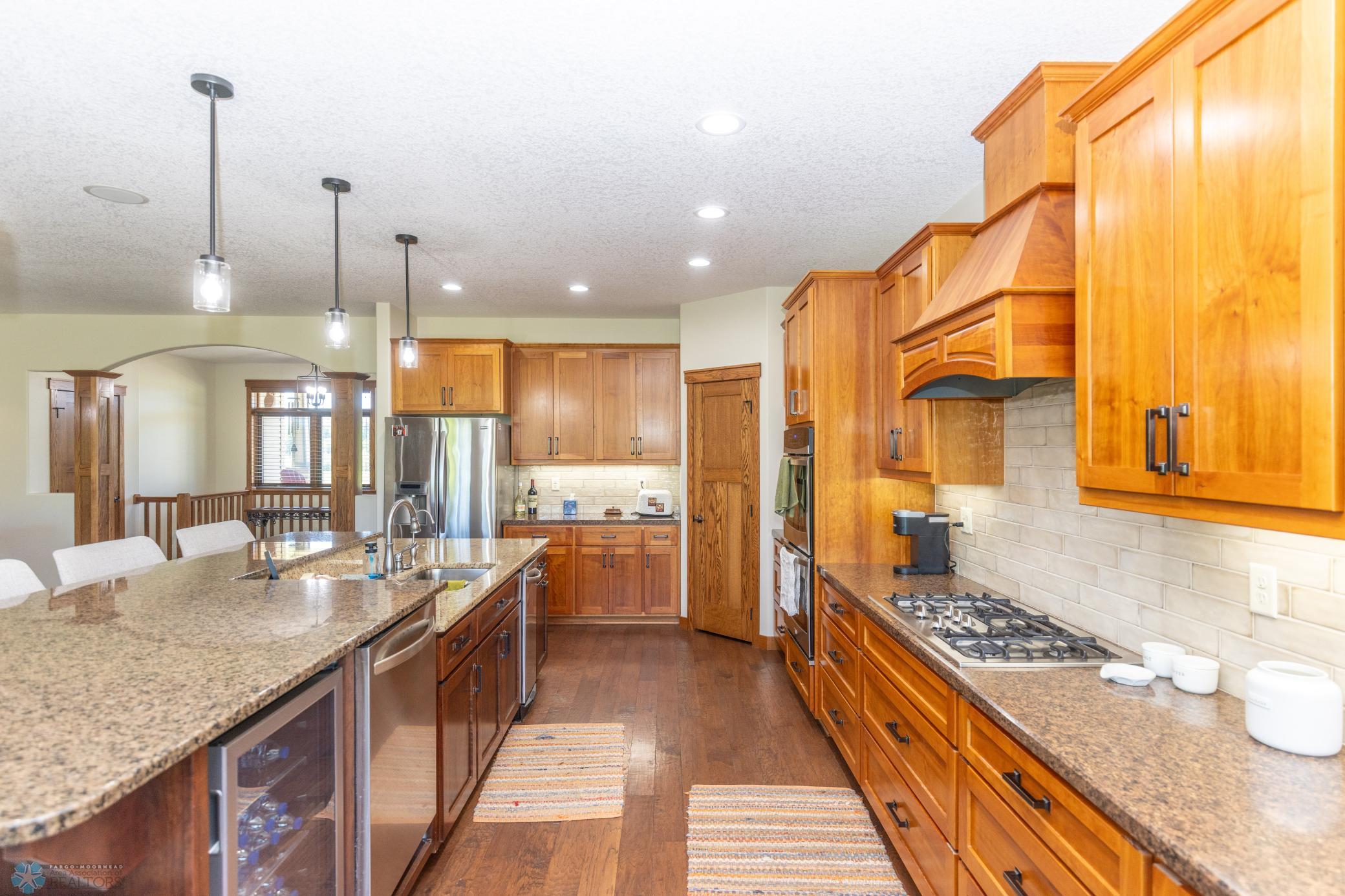 3752 73rd Ave N Moorhead-36.jpg